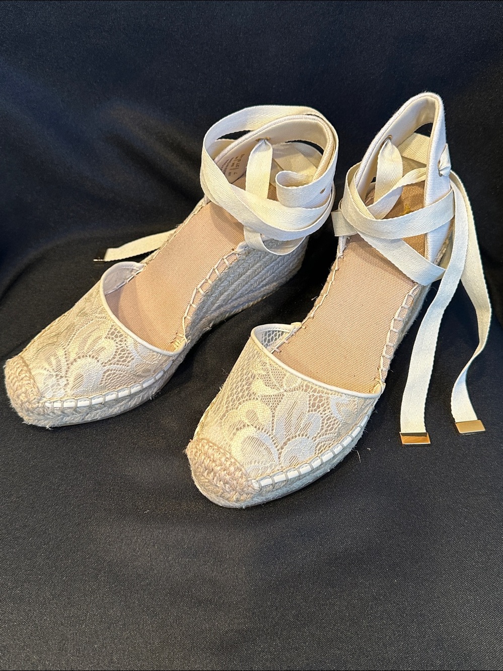 Aldo Ivory Cream Lace Espadrille Wedge Sandals with Wrap Ankle Ties Size 7 - Picture 3 of 8
